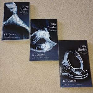 🚫 SOLD 🚫   50 Shades of Grey Trilogy